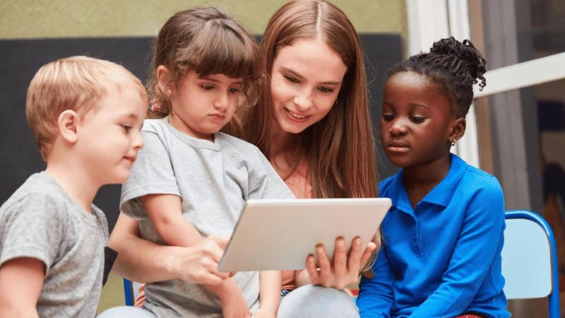 The Role of Technology in Modern Childcare Practices